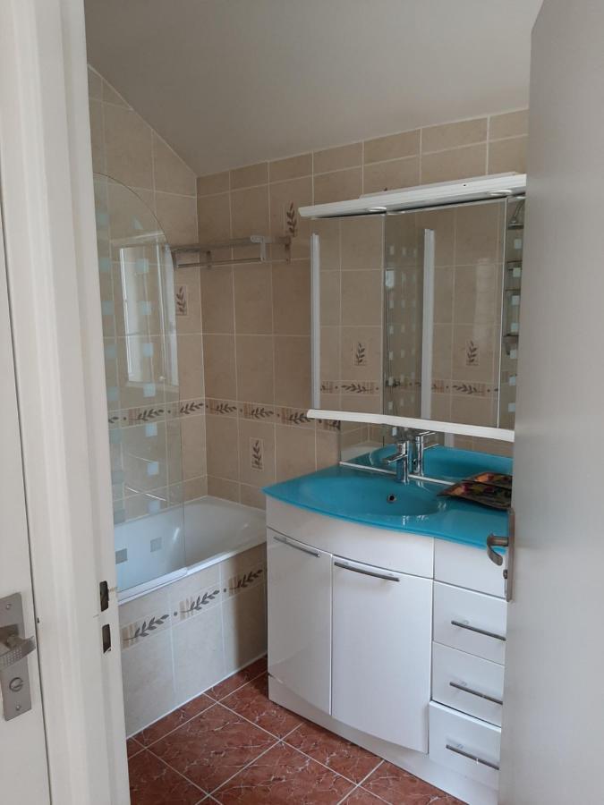 Ferienwohnung Pratique Et Calme Dans Centre De Evry Courcouronnes Exterior foto
