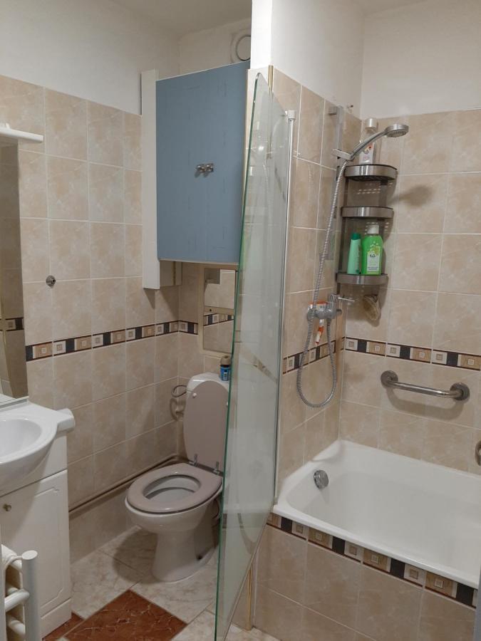Ferienwohnung Pratique Et Calme Dans Centre De Evry Courcouronnes Exterior foto